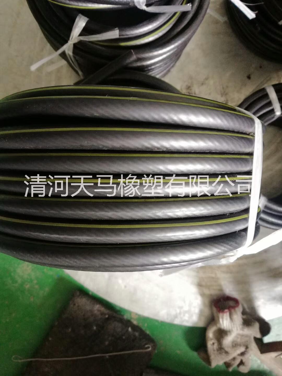 供應(yīng)各種規(guī)格丁晴耐油管