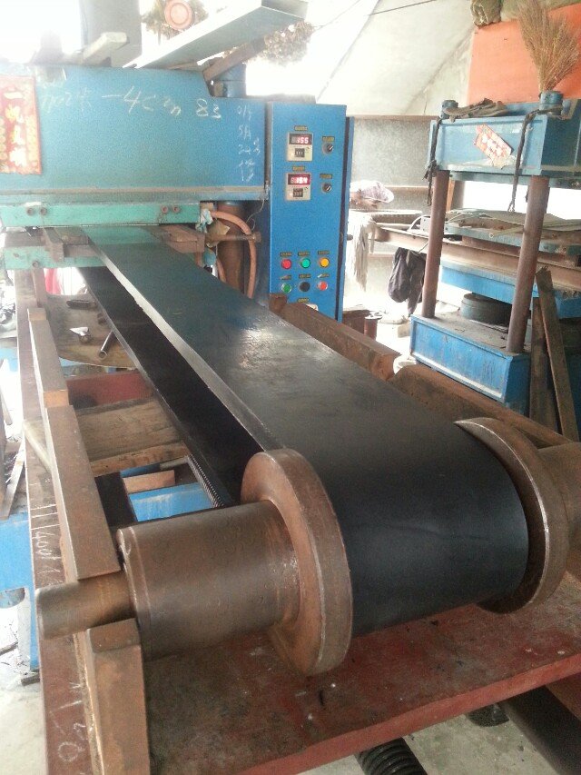 管道牽引機(jī)帶，覆帶牽引機(jī)帶