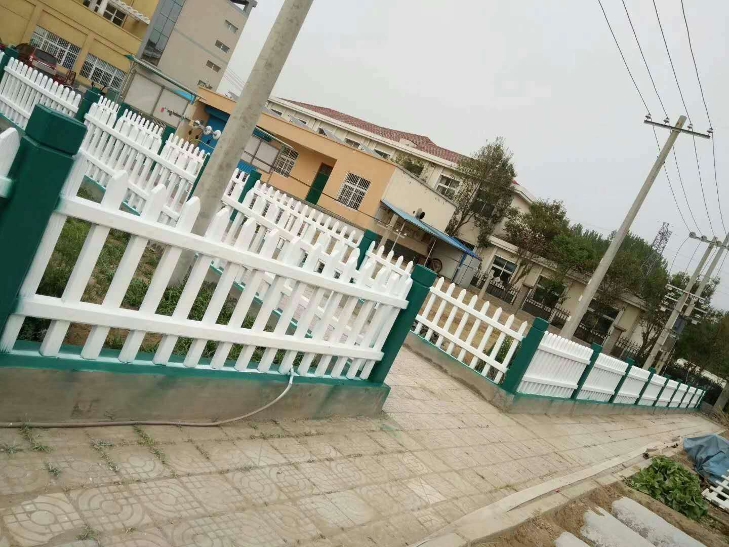 水泥仿木護(hù)欄  仿木柵欄 景區(qū)護(hù)欄