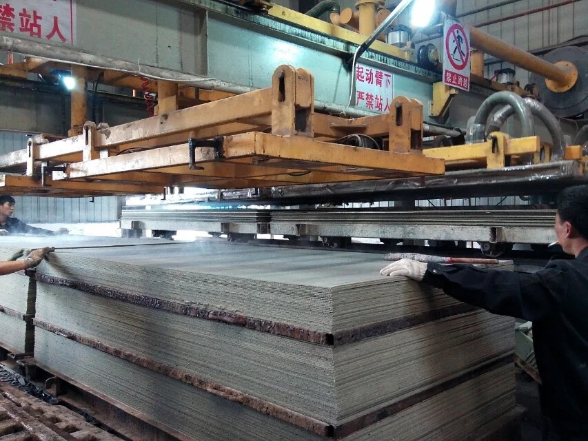 四川纖維水泥板  纖維水泥板，水泥纖維板生產(chǎn)銷售