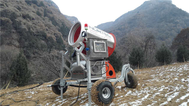 滑雪場造雪機設備河北造雪機廠家供應造雪量大的滑雪場造雪機