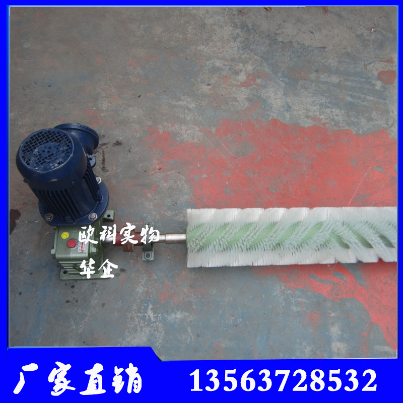 水泥廠電動(dòng)皮帶清掃器  帶寬一米滾刷清掃器