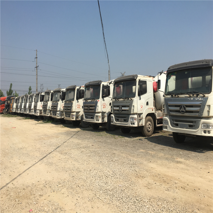 二手混凝土攪拌運(yùn)輸車 二手混凝土攪拌運(yùn)輸車價(jià)格 山東二手混凝土攪拌運(yùn)輸車 二手水泥混凝土攪拌運(yùn)輸車