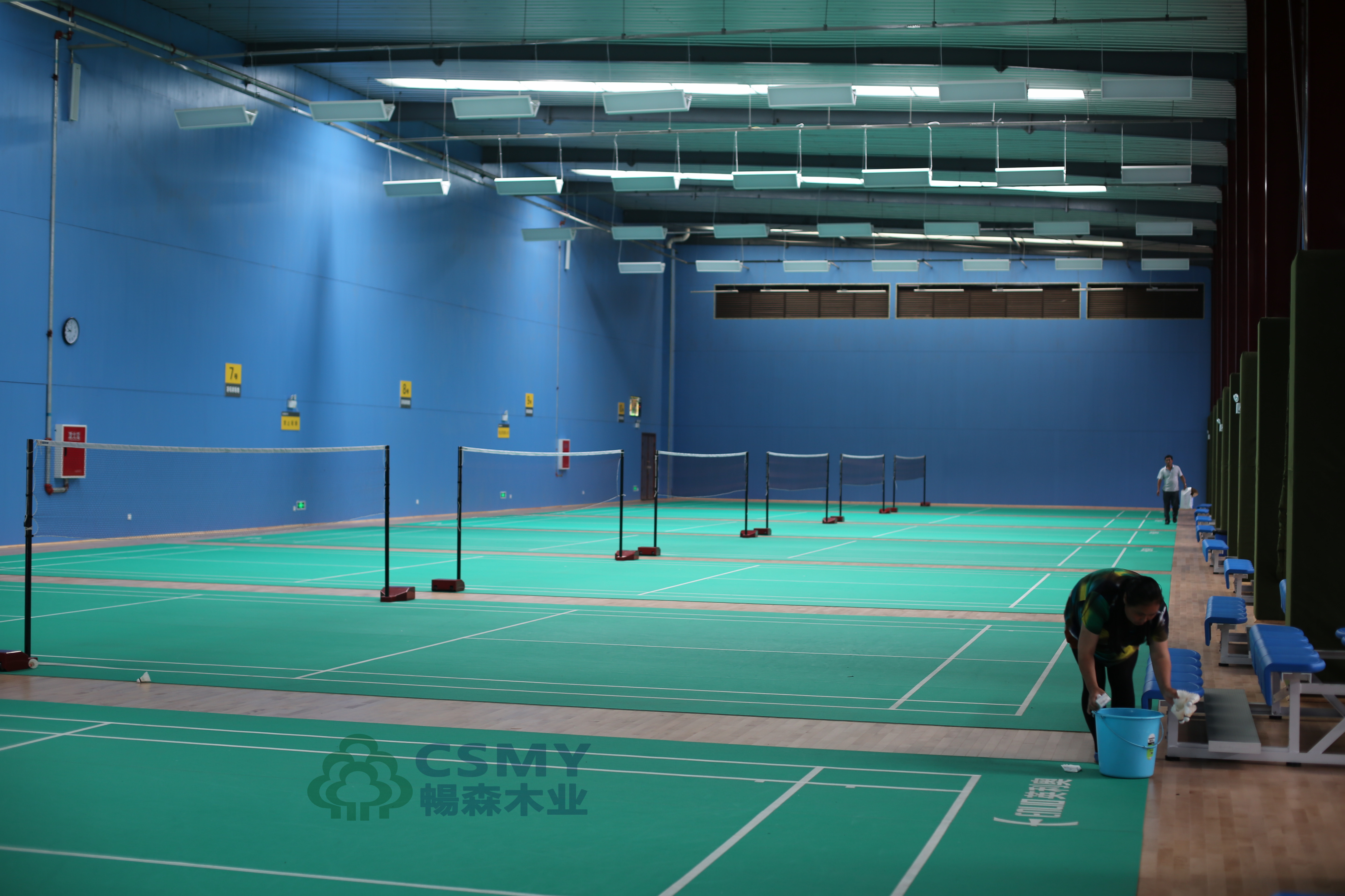 許多商家也會(huì)研發(fā)出新的運(yùn)動(dòng)木地板