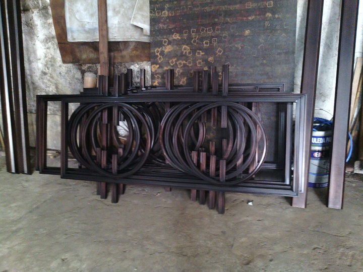 廠家直銷專業(yè)上色仿古茶幾桌子 貨架 仿紅古銅上色