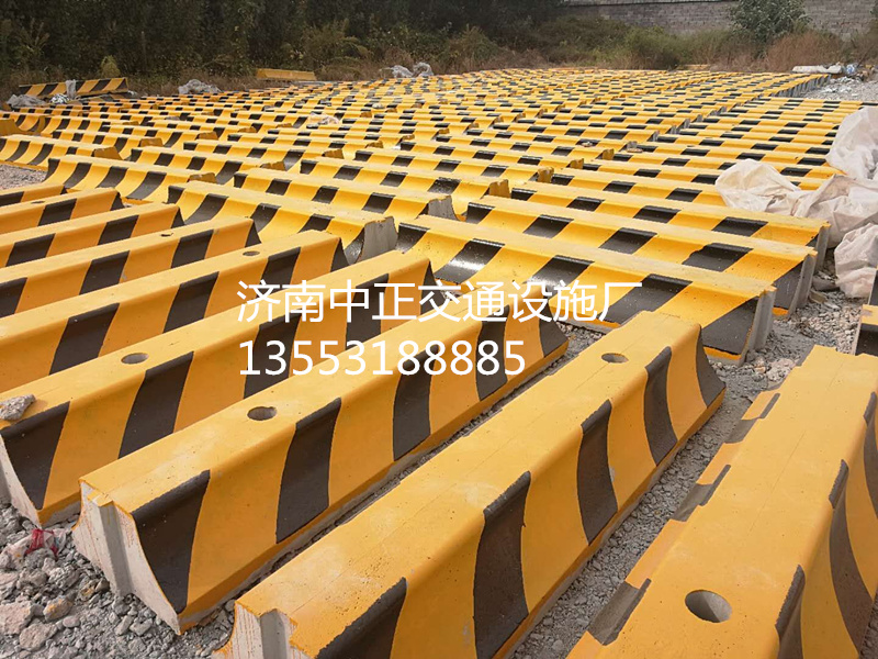 工地護欄底座隔離墩 圍擋底座隔離墩 城市護欄水泥墩 現貨供應 水泥隔離墩 水泥隔離墩7