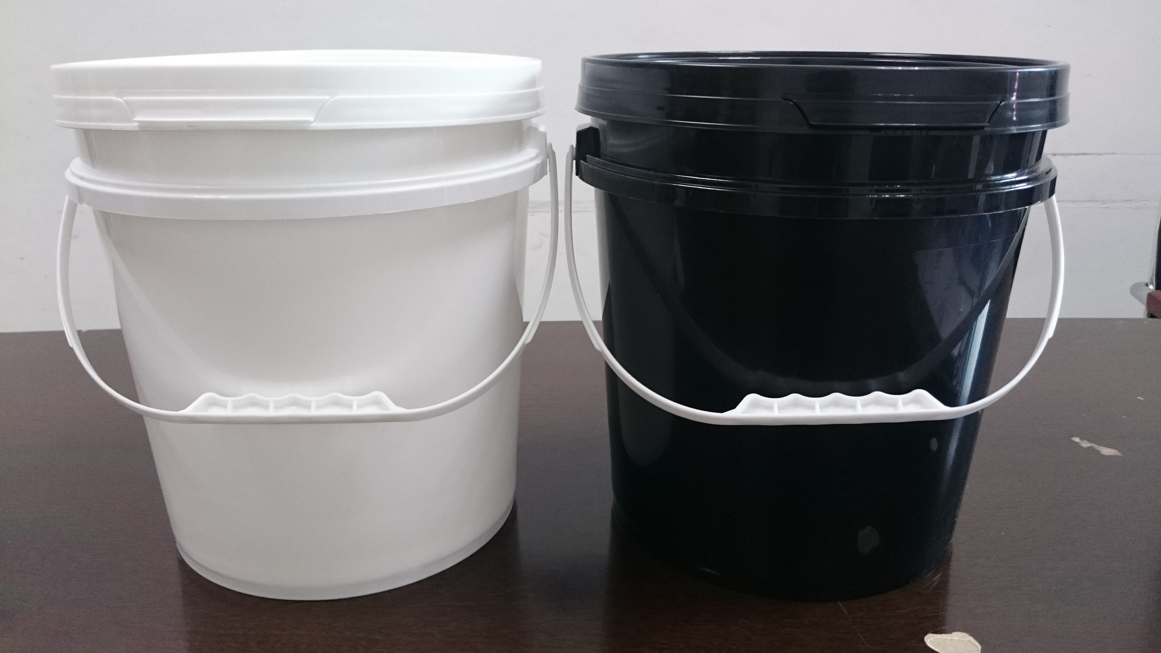 廠家批發(fā)化工包裝桶 PP乳膠桶 膠水顏料硅膠塑料桶 可定制