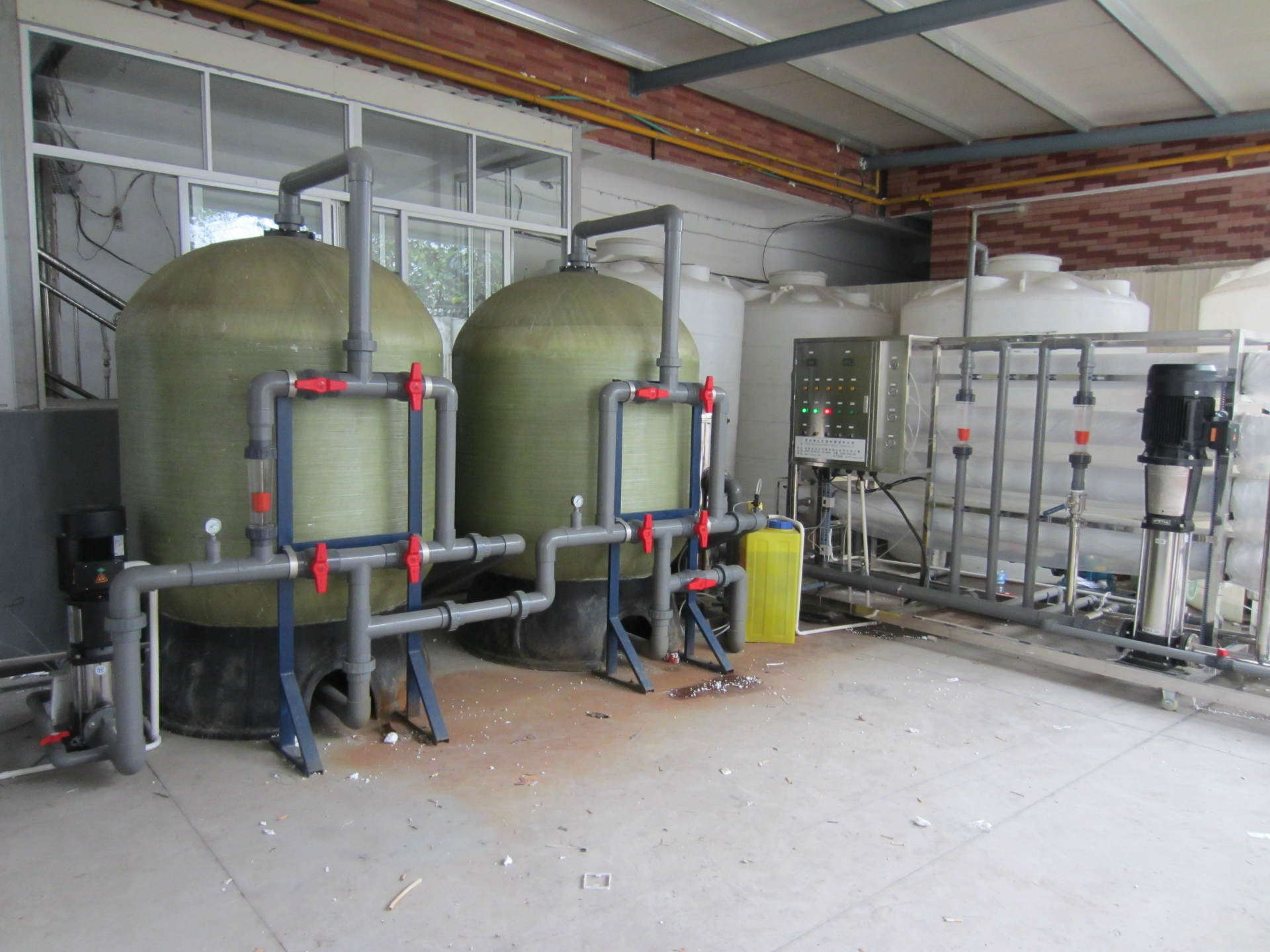 湯陰ro反滲透純水設(shè)備純水機 1T/H 去離子水設(shè)備