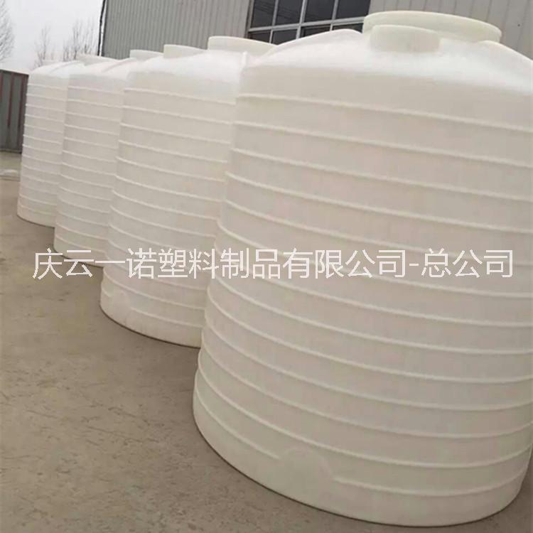 供應(yīng)一諾5噸塑料桶 優(yōu)質(zhì)5立方減水劑儲罐 5000升耐酸堿水塔