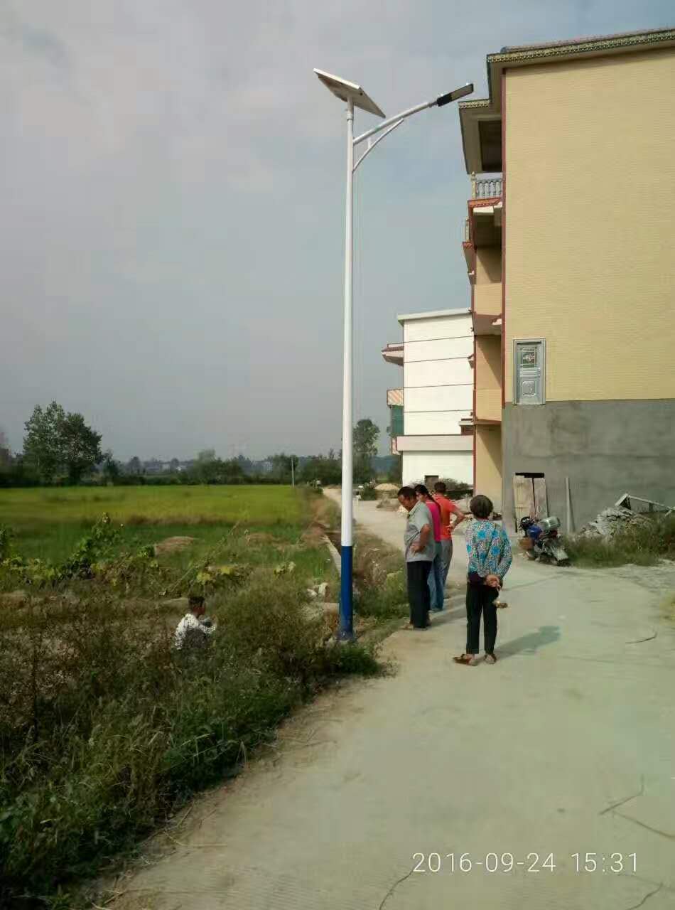 湖南太陽能路燈廠家提供湖南太陽能路燈/農(nóng)村太陽能路燈/湖南太陽能路燈報價
