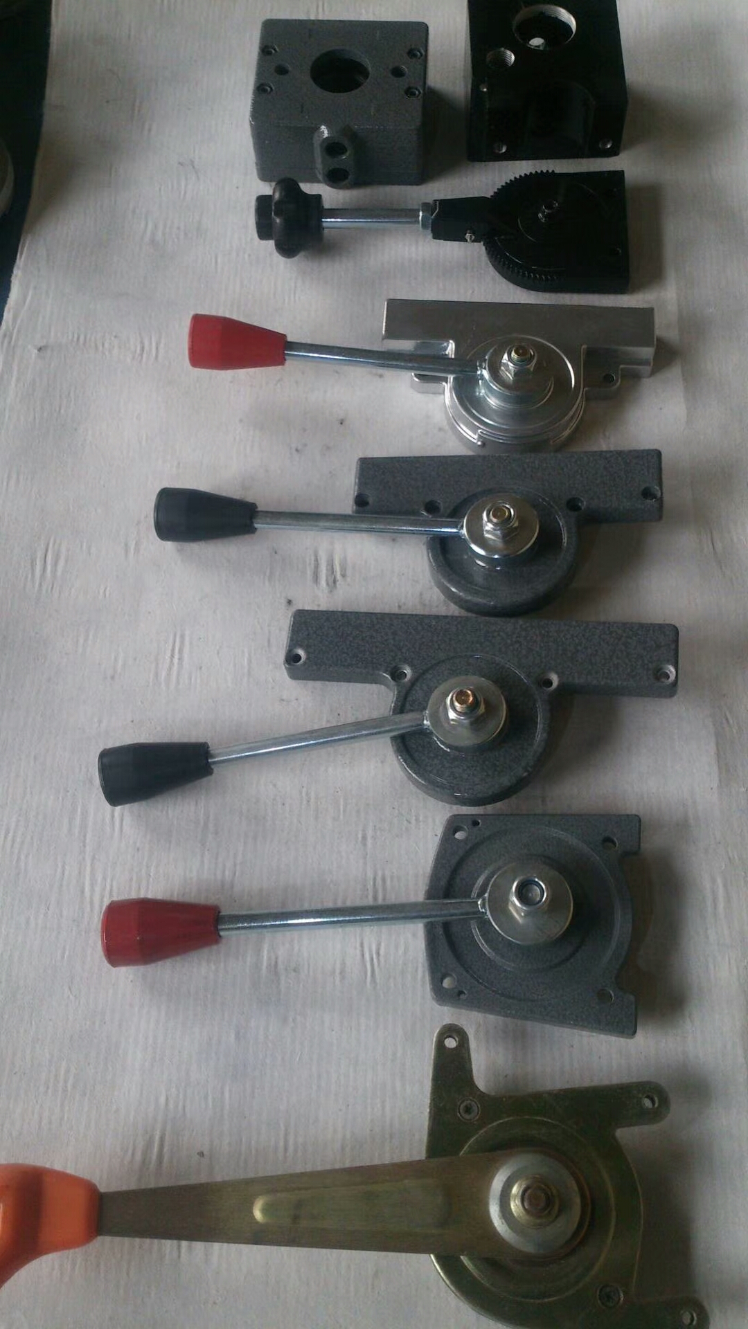 山東撒肥機(jī)拉線(xiàn)價(jià)格   東莞撒肥機(jī)拉線(xiàn)廠家  撒肥機(jī)拉線(xiàn)批發(fā)  撒肥機(jī)拉線(xiàn)廠家定制  東莞汽車(chē)密封條報(bào)價(jià) 汽車(chē)裝