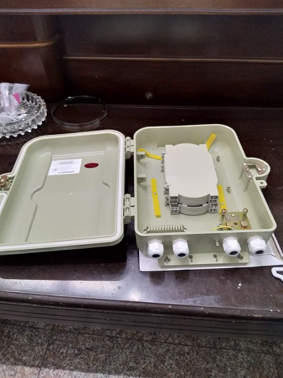 ABS+PC16芯插片式分光箱分 分纖箱 16芯分纖箱 分路器箱