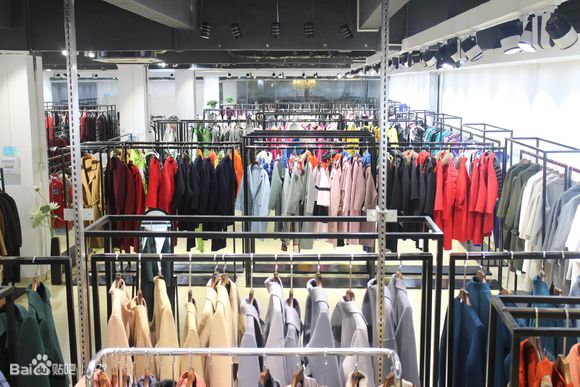 必然富兒雅女裝品牌折扣庫存尾貨批