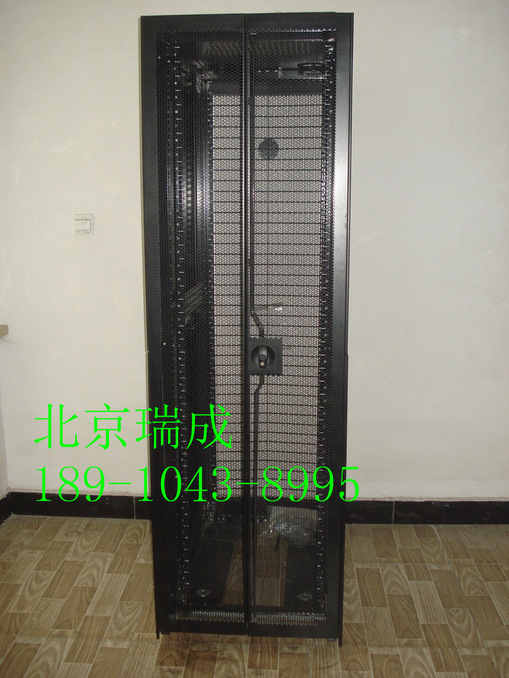 全新DELL 4220機(jī)柜/戴爾