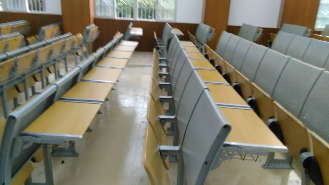 湖北鋁合金課桌椅生產(chǎn)廠家，湖北鋁合金課桌椅廠家直銷，湖北鋁合金課桌椅廠家訂制 湖北鋁合金課桌椅生產(chǎn)廠家