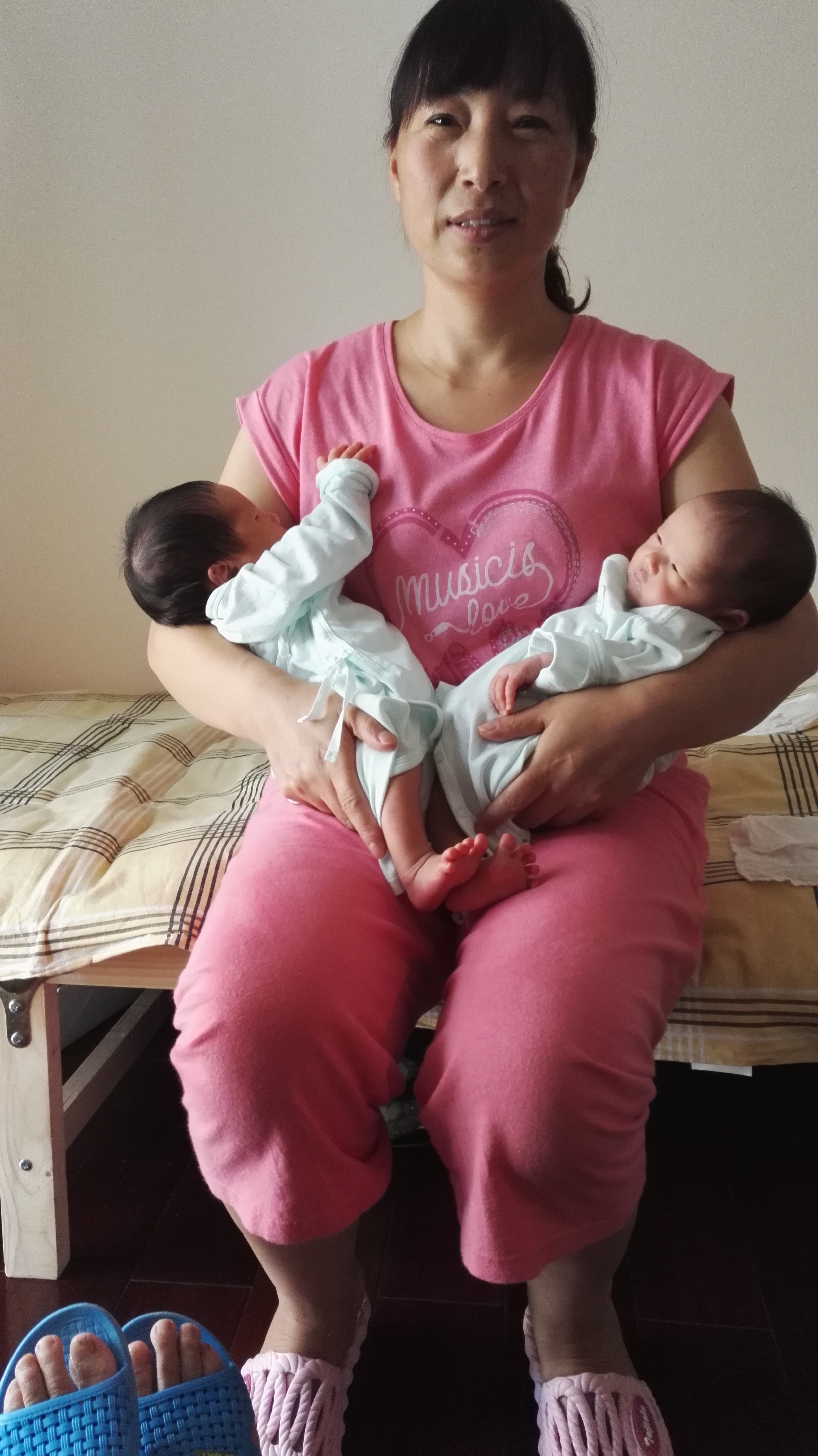 成都月嫂價格多少才算是合理的_成都阿姨到家