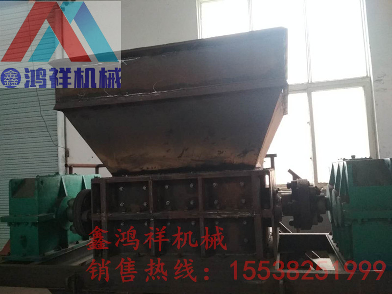 河南新型塑料撕碎機(jī)廠家哪家好？鑫鴻祥撕碎機(jī)報(bào)價(jià) 新型塑料撕碎機(jī)材質(zhì)