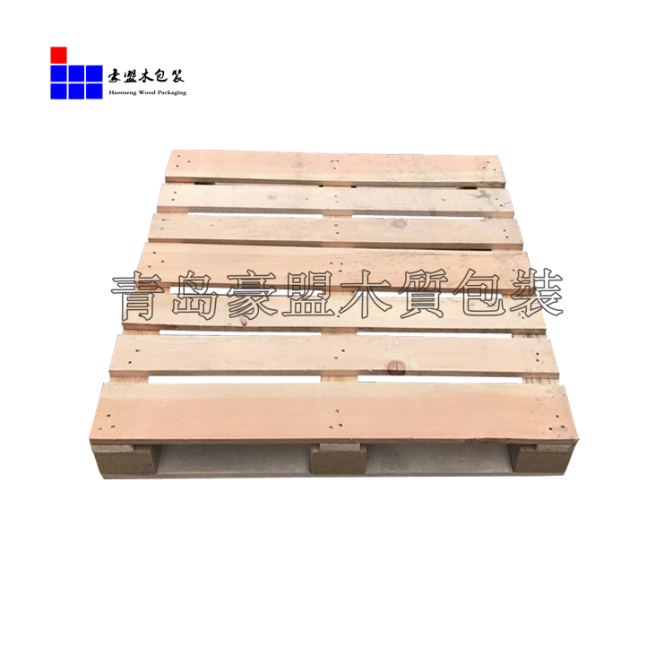 黃島廠家直銷(xiāo)1.05米松木托盤(pán)兩面進(jìn)叉價(jià)格便宜