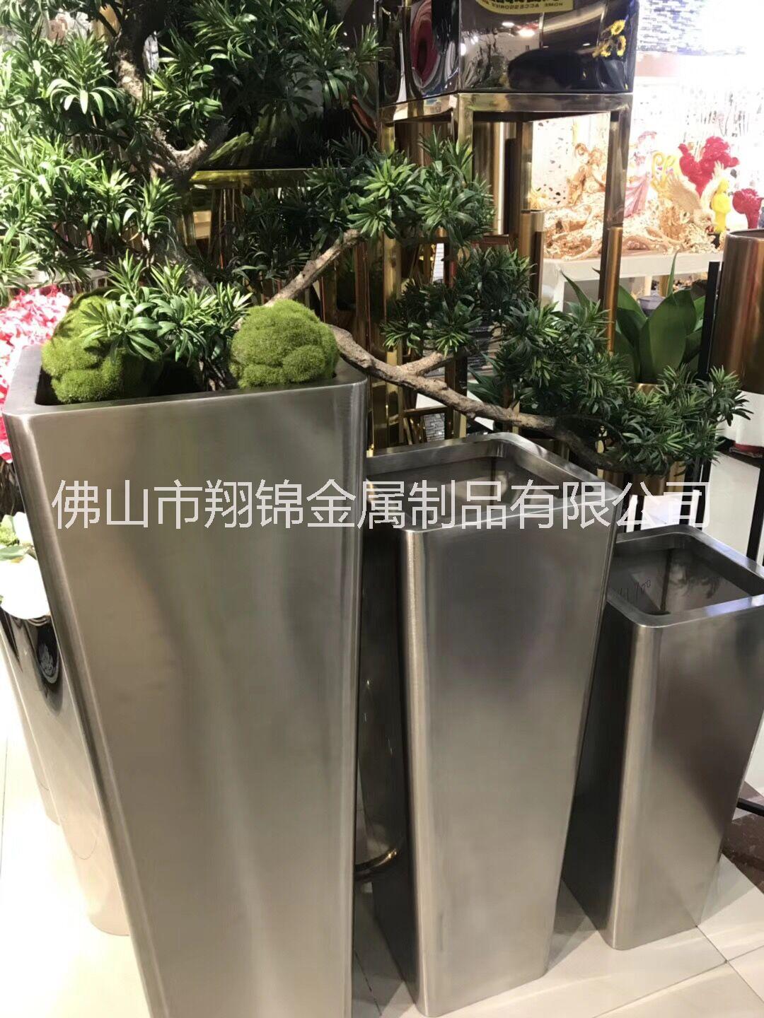 廠家定制鈦金鏡面不銹鋼花瓶 酒店大堂盆景盆栽擺設(shè)