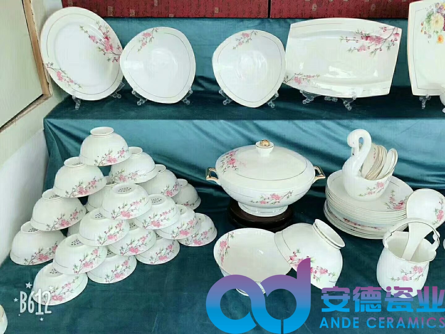 景德鎮(zhèn)陶瓷餐具批發(fā)