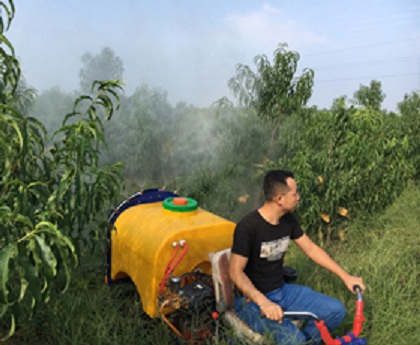 果哈哈G6C三角履帶式果園噴霧機(jī)G6C三角 果哈哈三角履帶式果園噴霧機(jī)