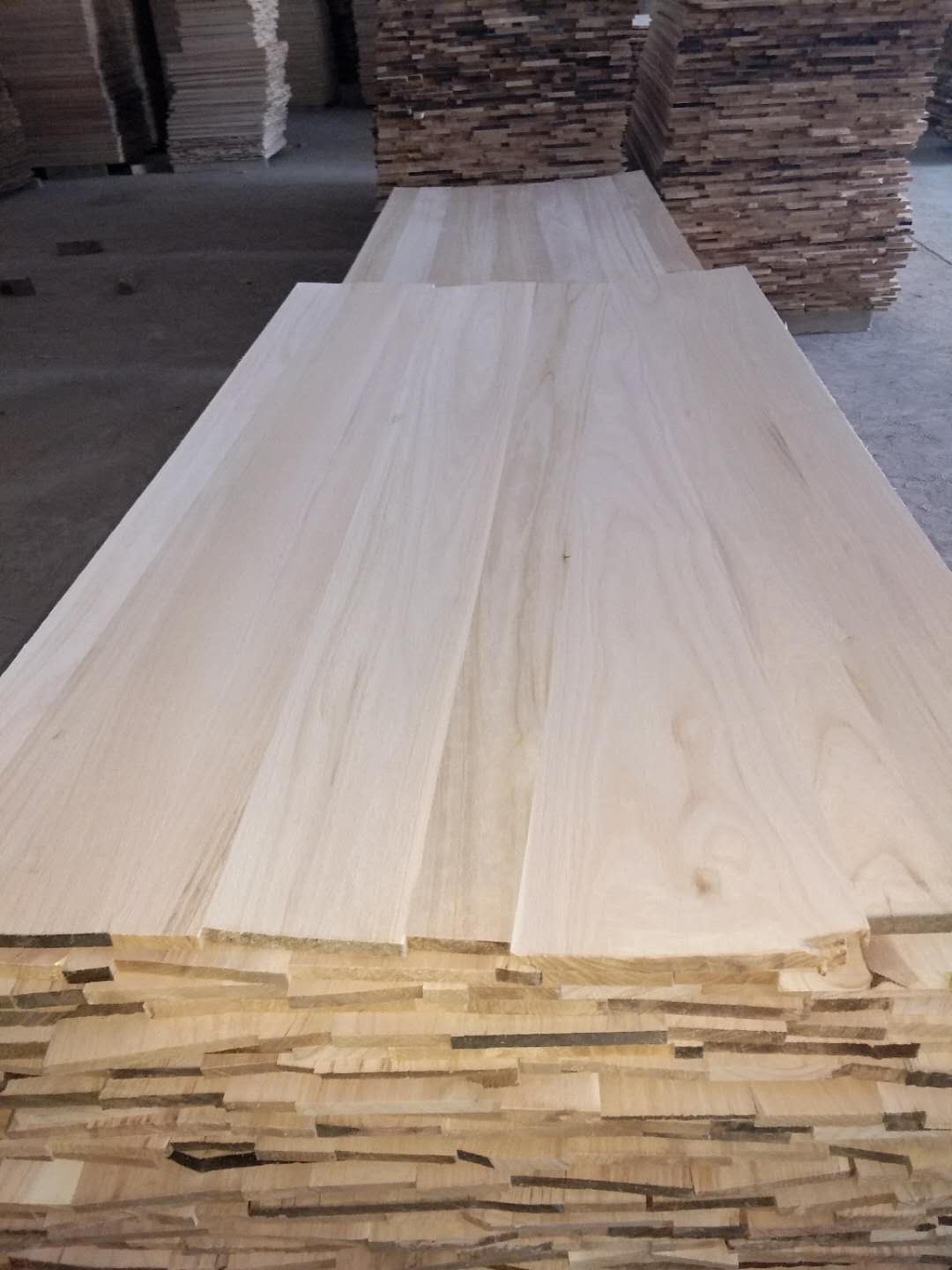 楊木直拼板供應 楊木直拼板廠家  楊木直拼板批發(fā) 楊木直拼板供應商 山東楊木直拼板 楊木直拼板直銷 楊木多層板