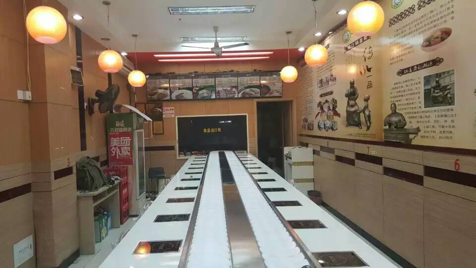 旋轉(zhuǎn)麻辣火鍋多少錢(qián)一米