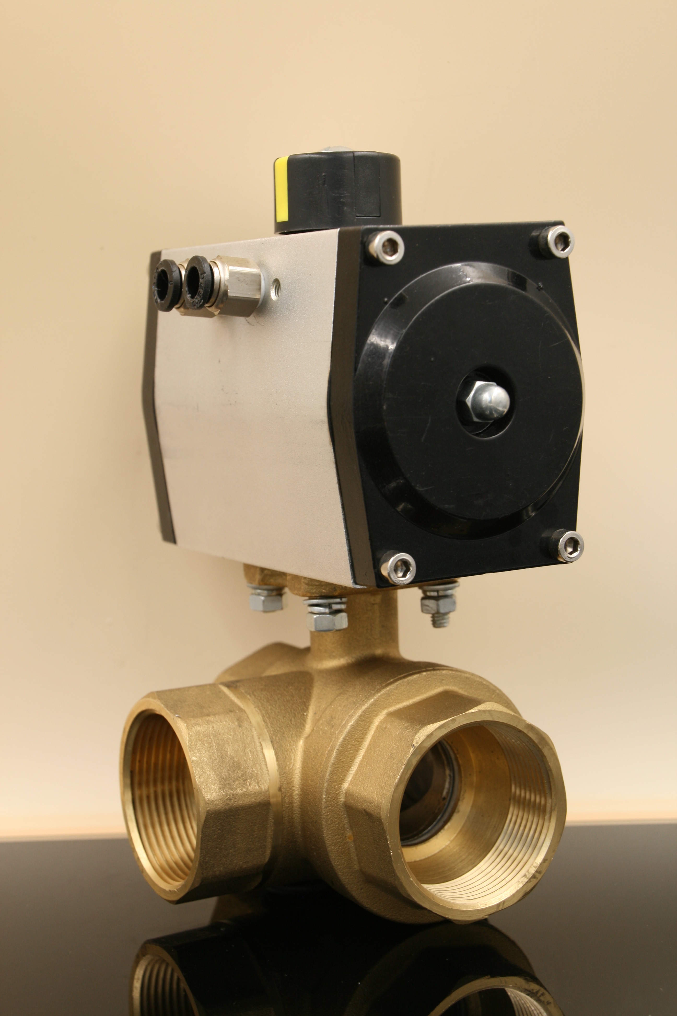 氣動黃銅三通球閥   XHL黃銅三通氣動球閥