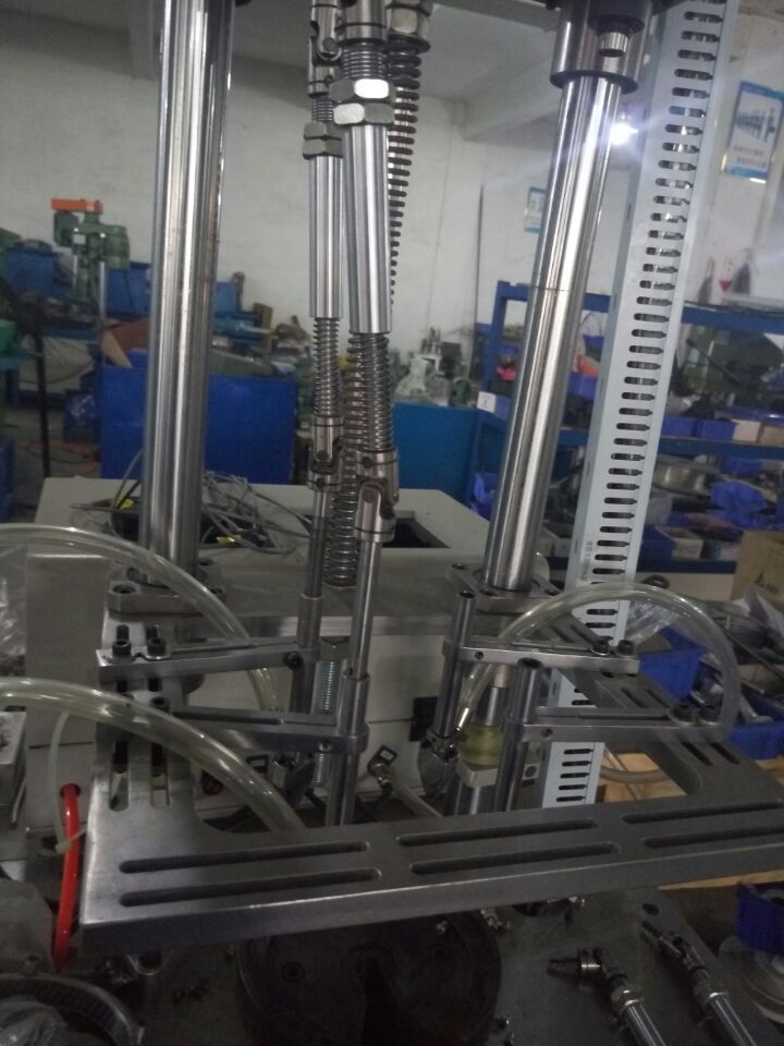 廠家 自動(dòng)鉆孔攻牙機(jī) 多軸攻牙機(jī)