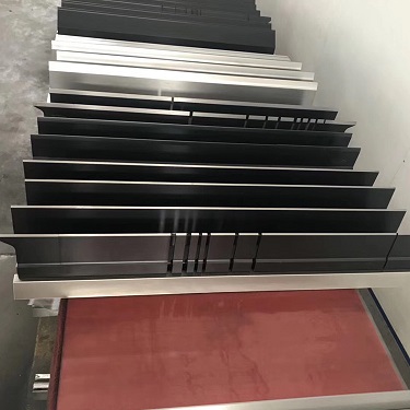 廠家專業(yè)數(shù)控折彎機模具折彎刀 具成型模定做尖刀圓弧模