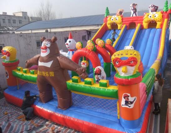 群興游樂設(shè)備 游樂園充氣城堡供應(yīng)商 游樂園充氣城堡價(jià)格 河南充氣城堡報(bào)價(jià) 河南充氣城堡價(jià)格 兒童游樂設(shè)備