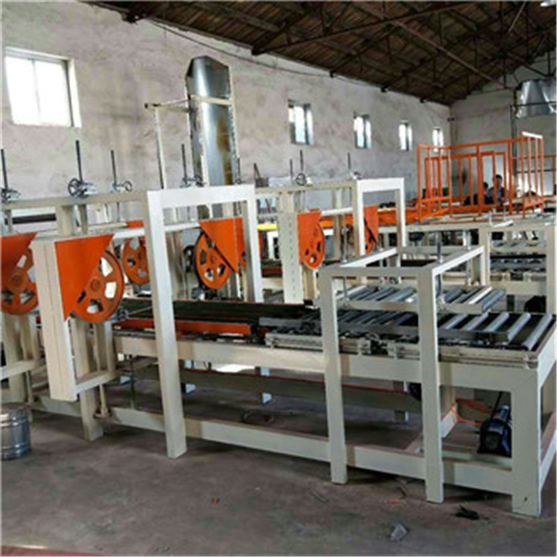 外墻保溫板生產(chǎn)設(shè)備-寧津玉輝機(jī)械_多型號(hào)機(jī)械設(shè)備批發(fā)_貨源足_價(jià)格低
