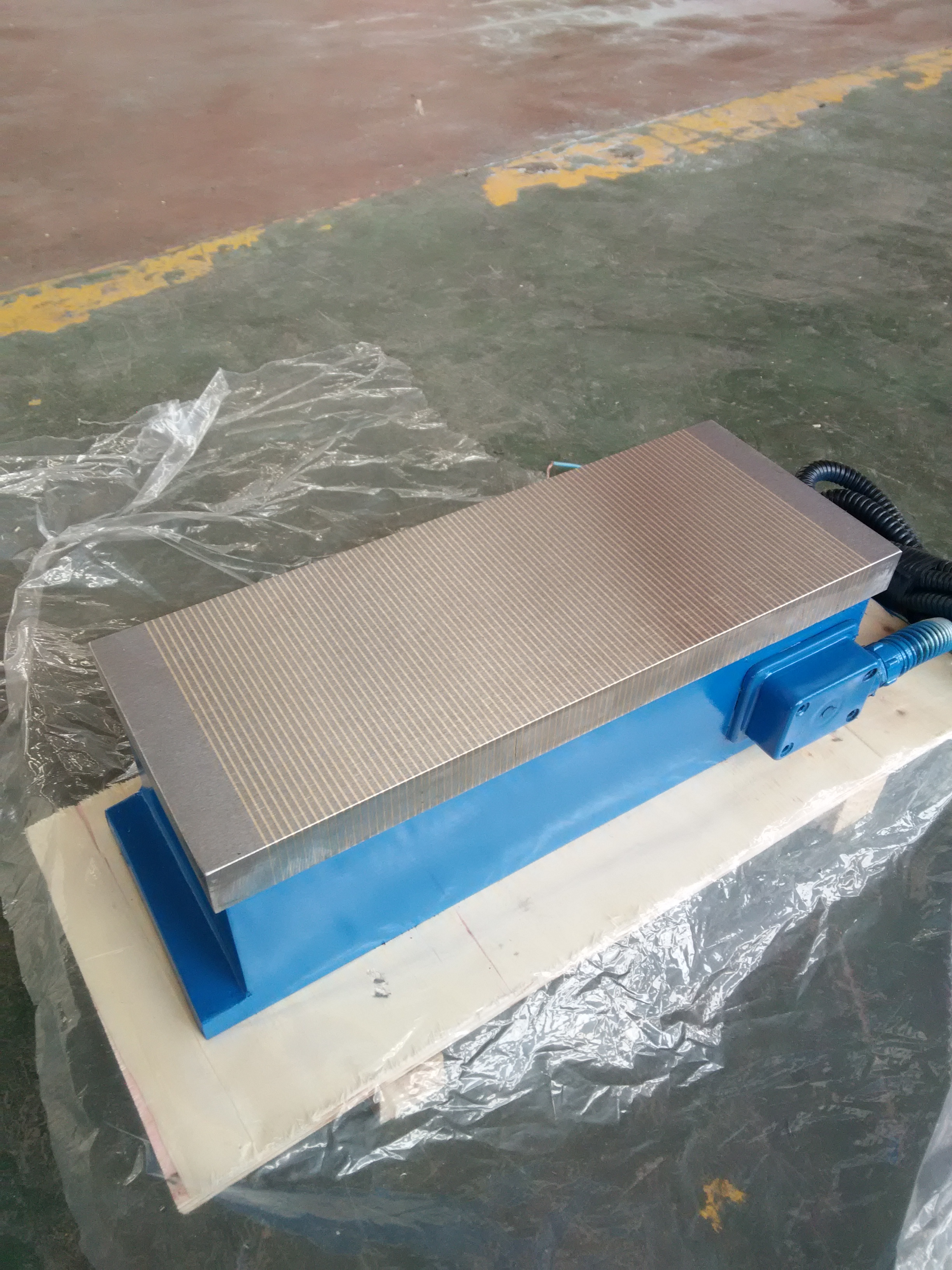 山東魯磁直銷電磁吸盤XM11