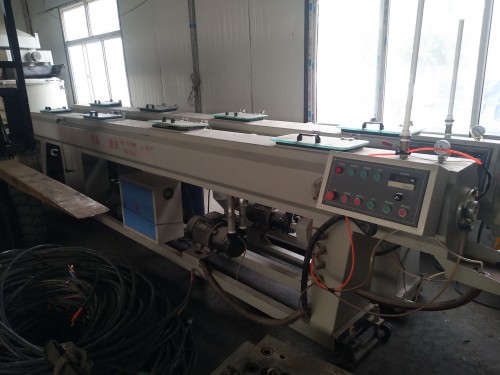 青島地區(qū)出售二手PEPP管材生產(chǎn)線