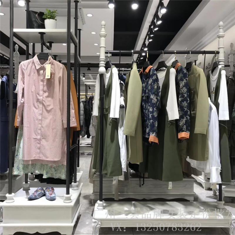 國際*品牌女裝18新款歐絲蒂雅文韓版風(fēng)衣 品牌女裝折扣貨源