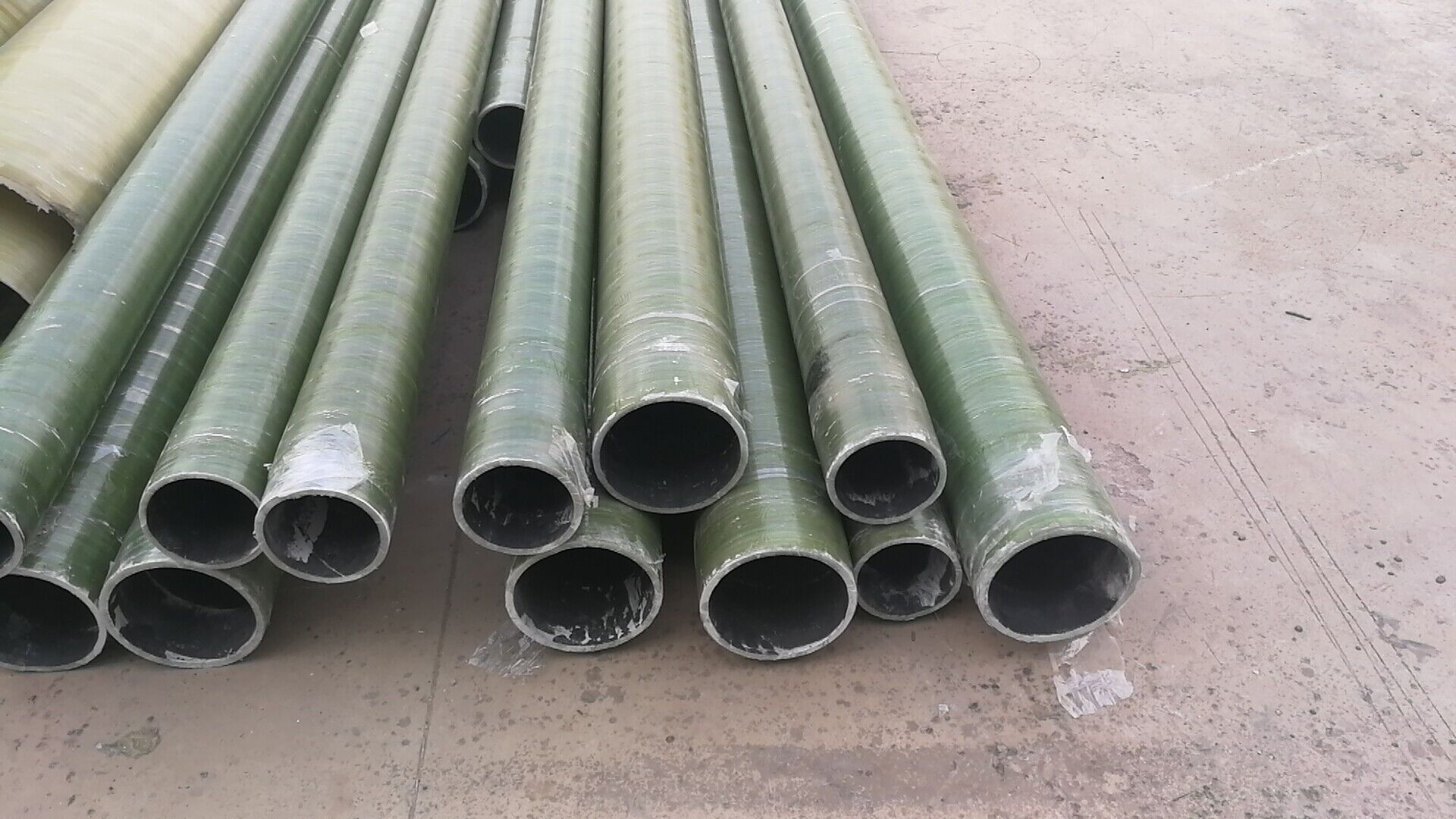 玻璃鋼夾砂管道 電纜管 壓力管道  纏繞玻璃鋼夾砂管頂管  河北玻璃鋼管道廠家