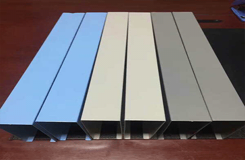 *貴陽(yáng)彩色鋁方通廠家環(huán)保防火防潮彩色鋁方通|貴陽(yáng)彩色鋁方通廠家電話|深圳彩色鋁方通供應(yīng)商電話|彩色鋁方通批發(fā)