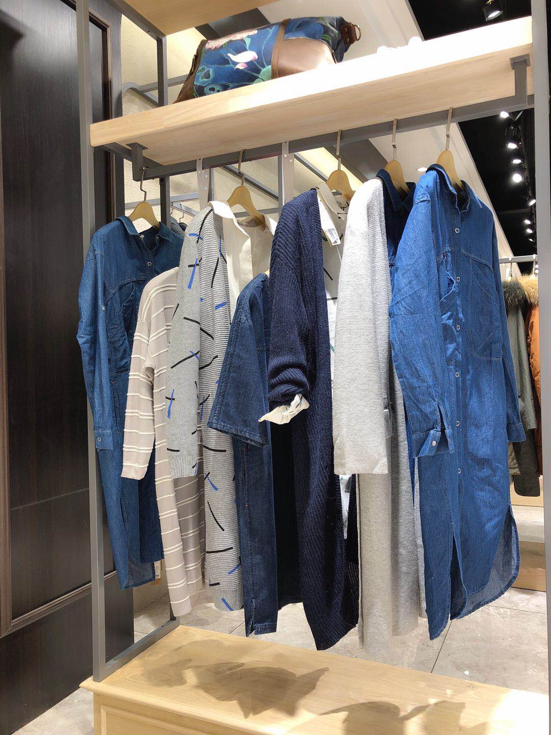 巴麗景2018潮牌秋冬款品牌折扣女裝貨源尾貨走份進貨