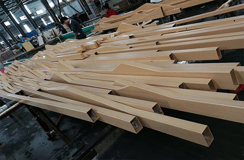 木紋造型鋁方通廠家|南寧隔音防火防潮鋁方通|南寧鋁方通家電話|南寧鋁鋁方通供應商電話|鋁方通版批發(fā)