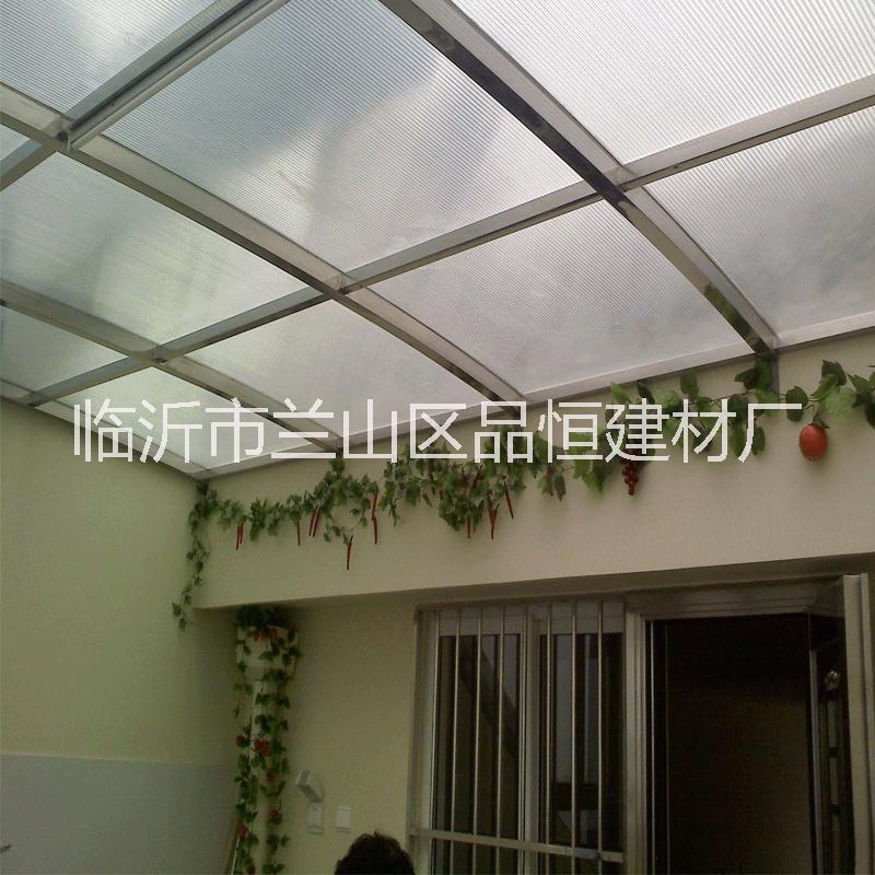 品恒北京PC聚碳酸酯乳白pc陽(yáng)光板10mm陽(yáng)光板雨蓬溫室透明屋頂塑料車(chē)棚