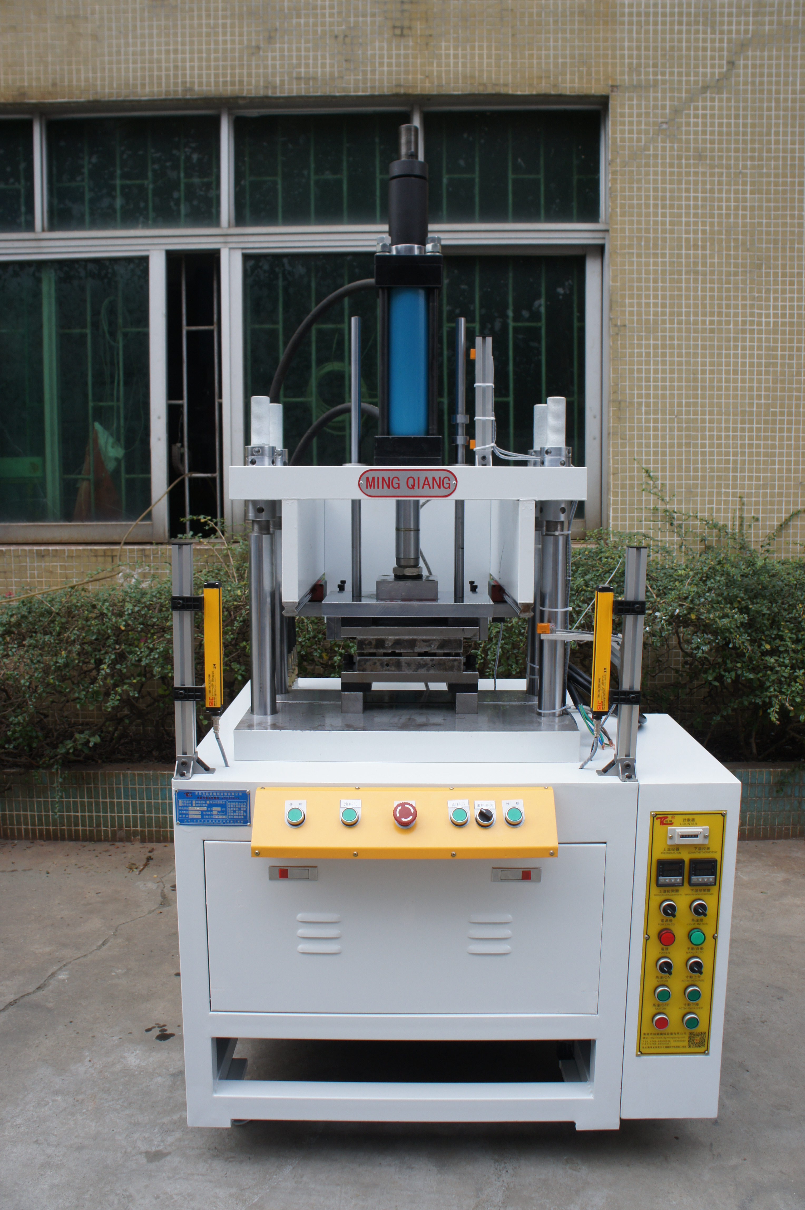 MQF303-20T油壓沖邊機(jī)馬達(dá)軸心壓裝油壓機(jī)汽車配件*油壓機(jī)定制銅管壓型油壓機(jī)汽車?yán)瘸尚陀蛪簷C(jī)
