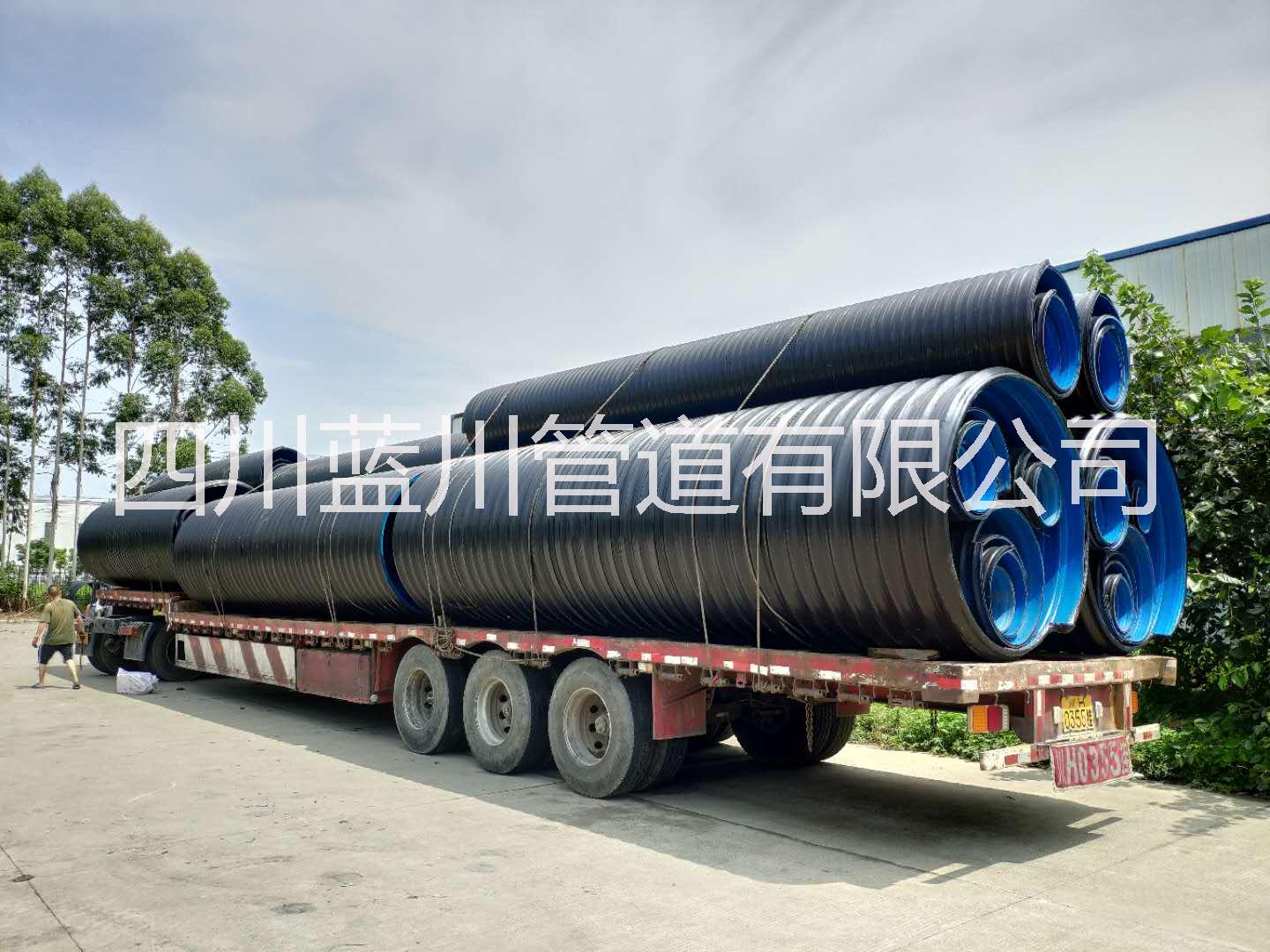藍(lán)川雙色中空壁塑鋼纏繞排水管