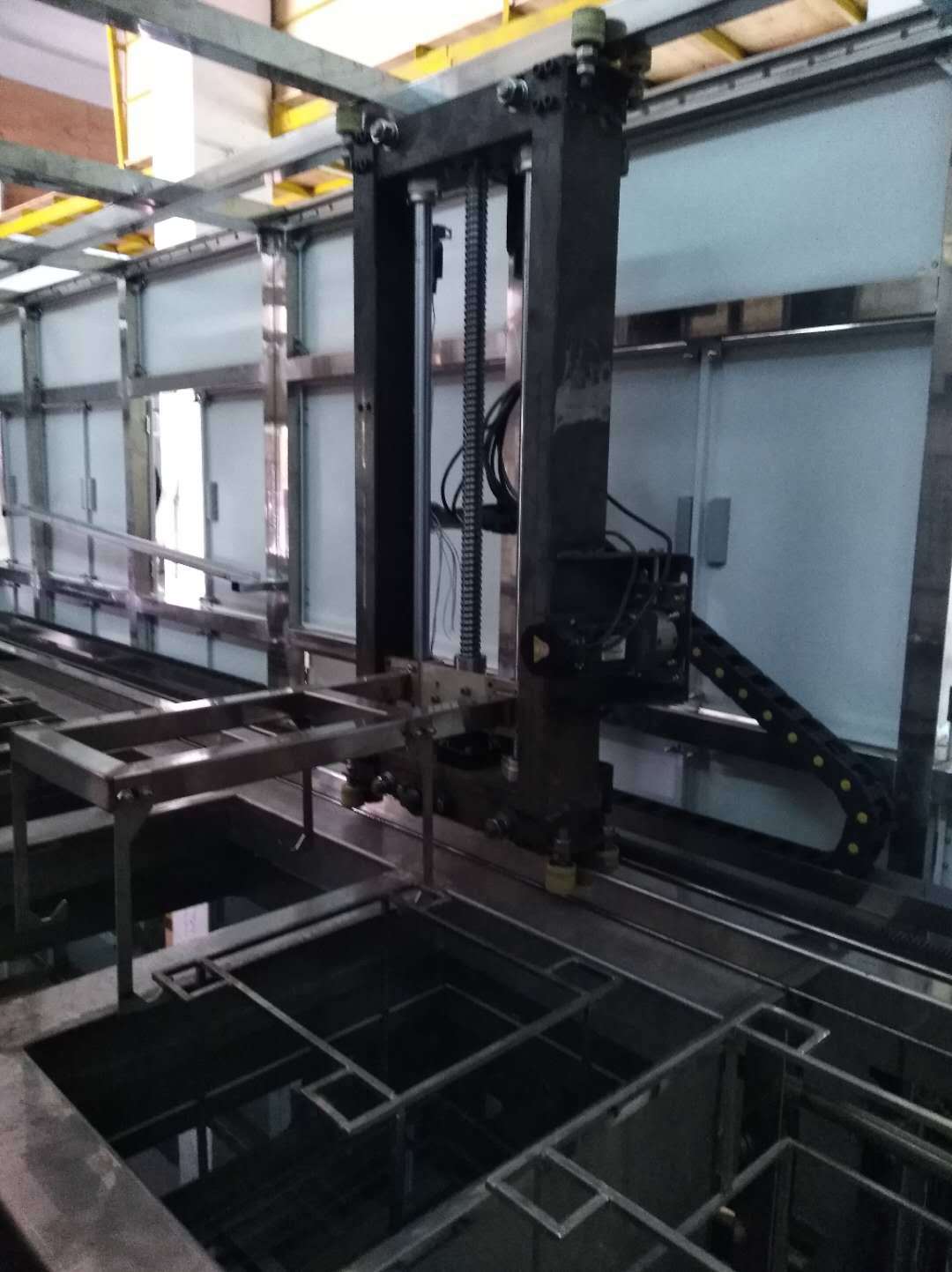 鋁合金不銹鋼工業(yè)全自動(dòng)超聲波清洗