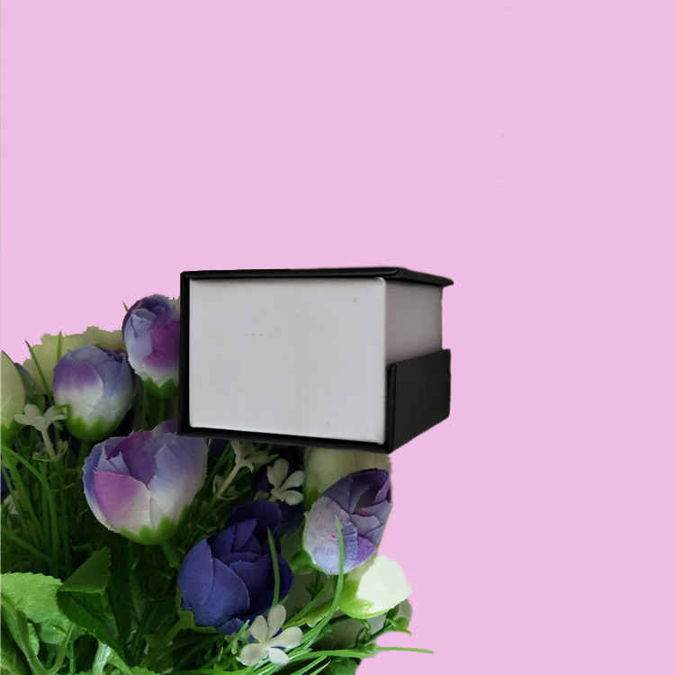 廠家直銷飾品戒指盒求婚結(jié)婚戒指盒特種紙折疊式首飾盒可定制