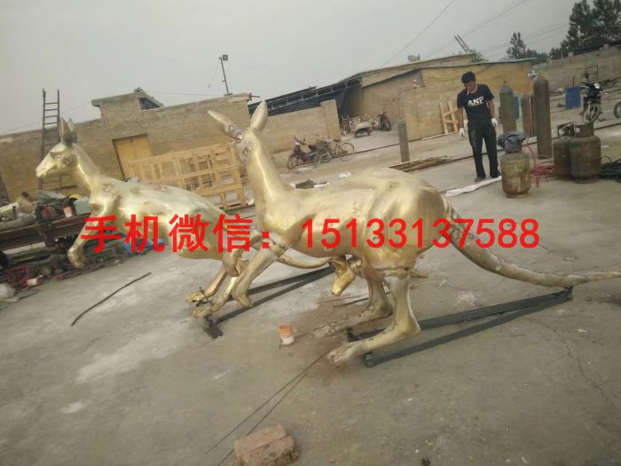 鑄銅袋鼠雕塑，鑄銅動(dòng)物雕塑