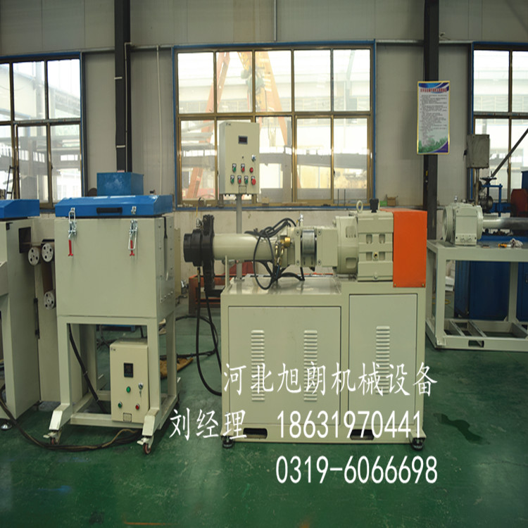 廠家專業(yè)供應(yīng)硅膠條擠出機(jī)生產(chǎn)線