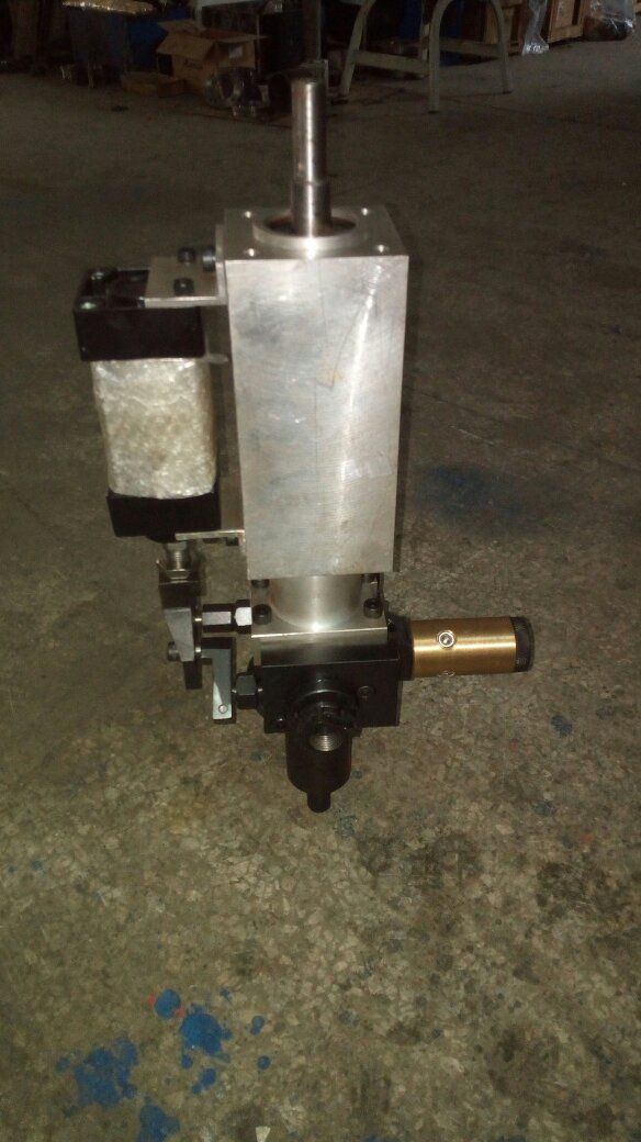 供應(yīng)低壓發(fā)泡機(jī)球閥混合頭 循環(huán)座 PU 中心循環(huán)座