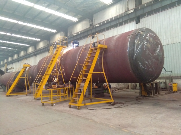 61.9m3液化氣運(yùn)輸半掛車廠家直銷