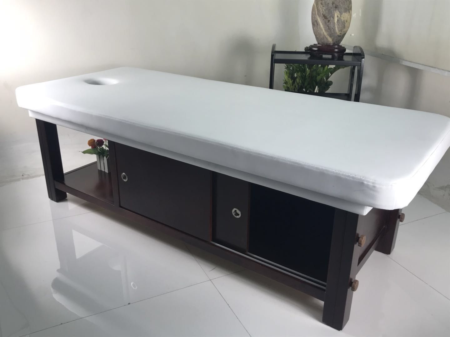 實(shí)木美容床-實(shí)木美容床價格-廣州實(shí)木美容床廠家-廣州實(shí)木美容床生產(chǎn)商-廣州實(shí)木美容床供貨商 廣州番禺實(shí)木美容床