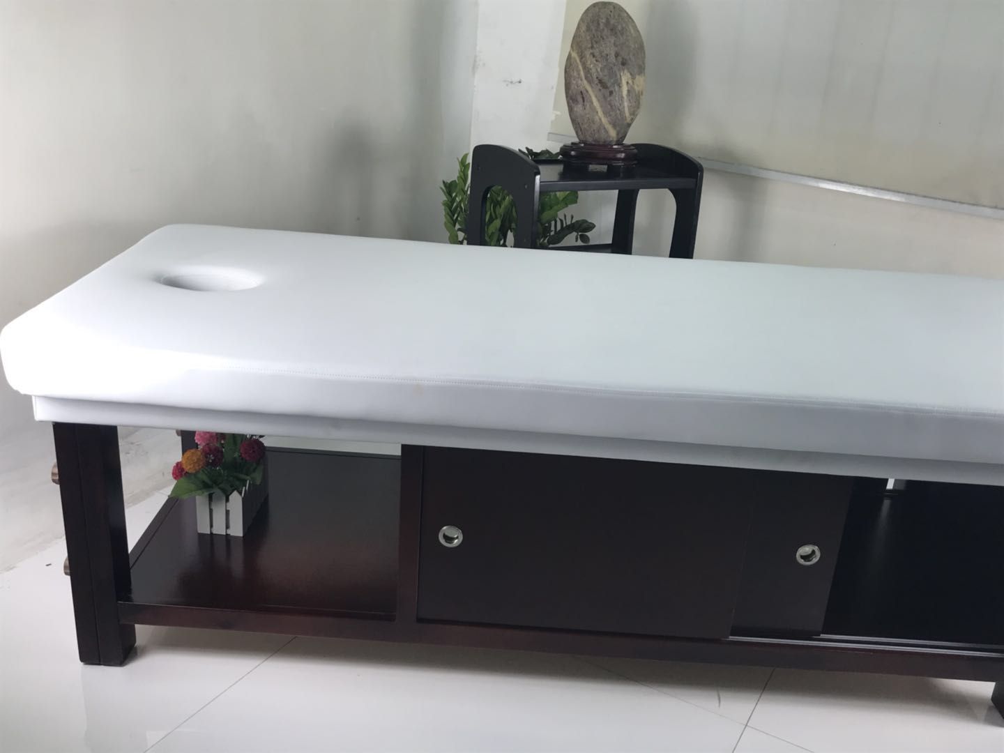 實(shí)木美容床-實(shí)木美容床價格-廣州實(shí)木美容床廠家-廣州實(shí)木美容床生產(chǎn)商-廣州實(shí)木美容床供貨商 廣州番禺實(shí)木美容床